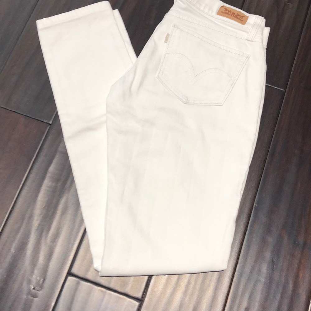 Levis Too Superlow 524